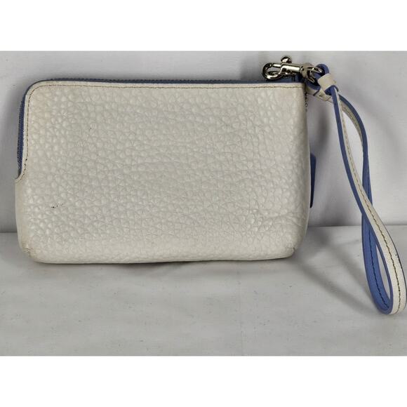 COACH WOMEN'S SMALL WHITE PEBBLE LEATHER CLUTCH/WRISTLET – 4" X 6" X 1" - Picture 3 of 10